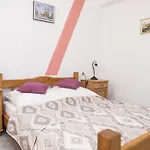 Ljubica شقة روغوزنيكا