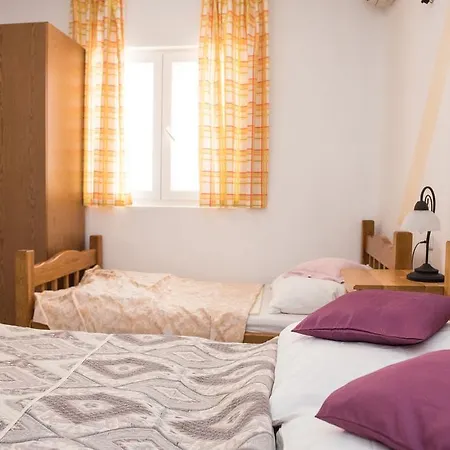 Ljubica * Rogoznica (Sibenik-Knin)