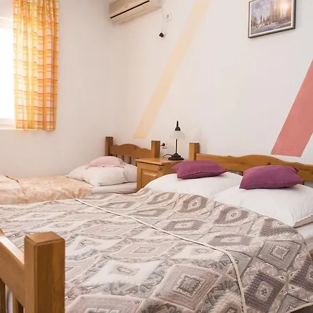 Ljubica * Rogoznica (Sibenik-Knin)